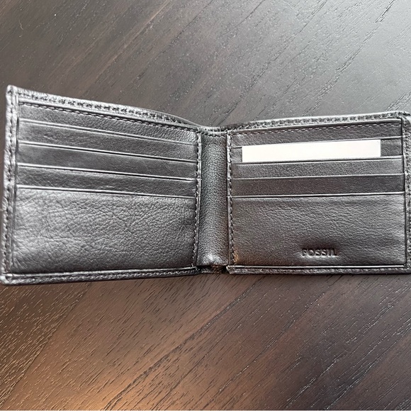 Fossil LUFKIN Black Leather Bifold Wallet - Picture 4 of 11